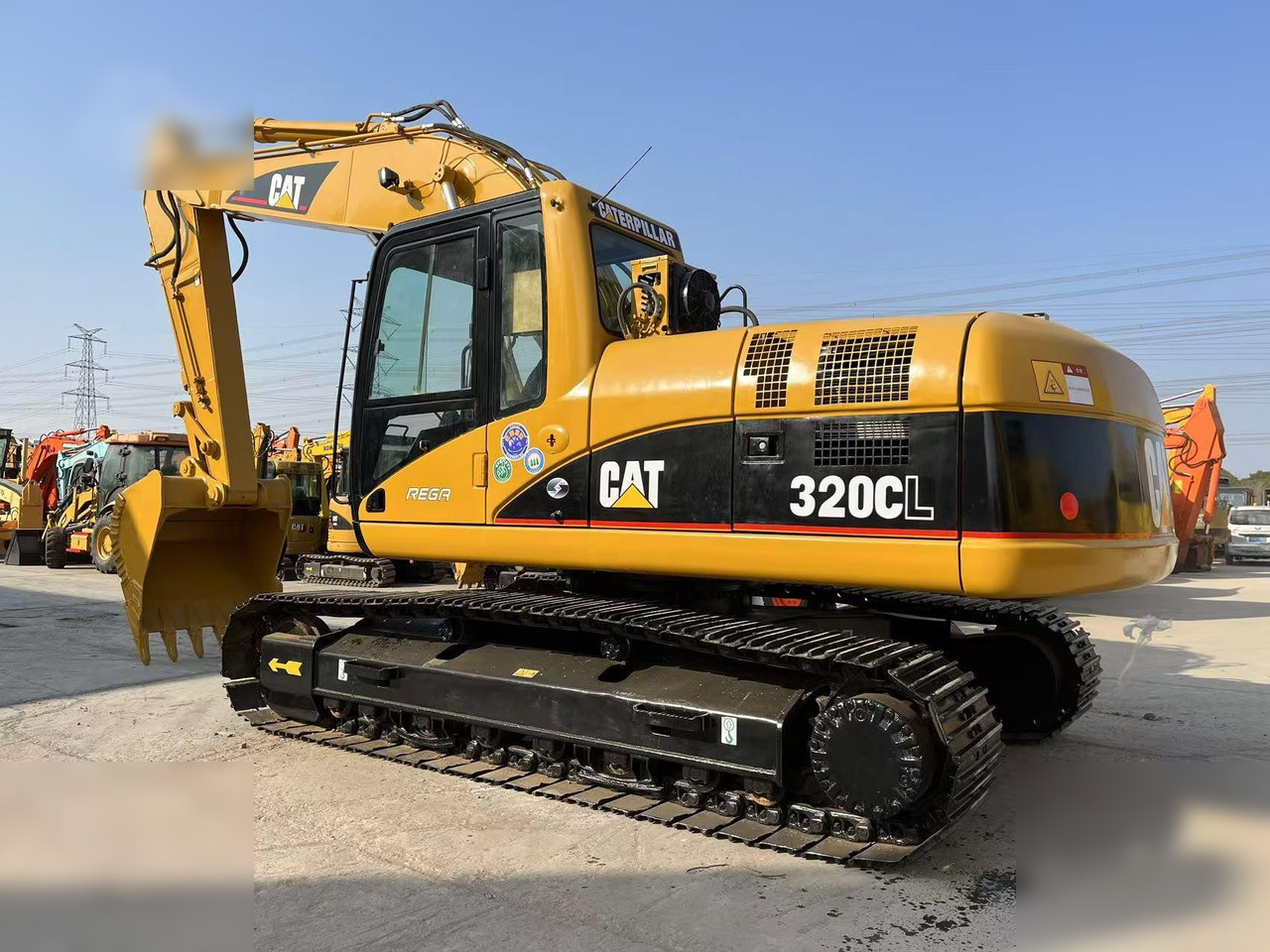 CATERPILLAR 320CL - حفار زاحف: صورة 2 CATERPILLAR 320CL - حفار زاحف: صورة 2