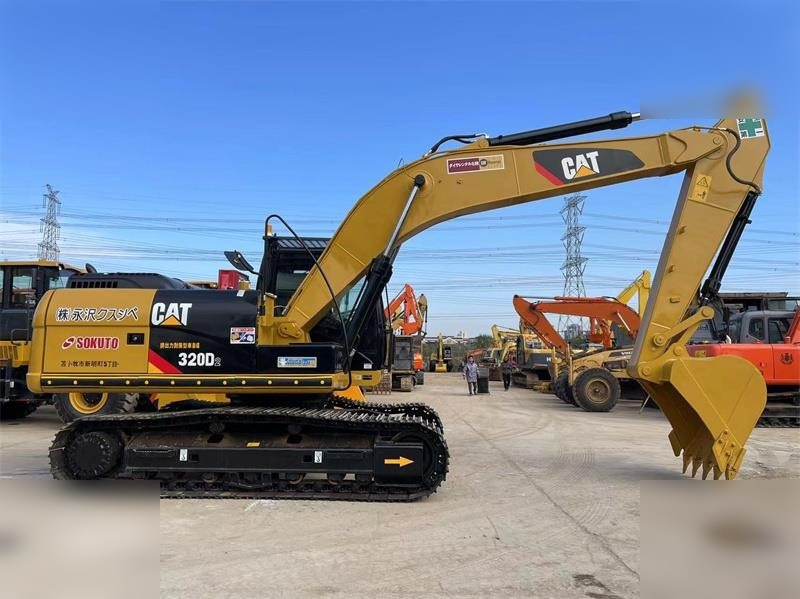 CATERPILLAR 320D2 - حفار زاحف: صورة 5 CATERPILLAR 320D2 - حفار زاحف: صورة 5