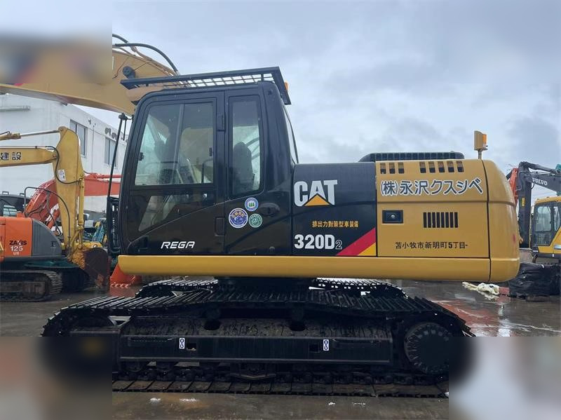 CATERPILLAR 320D2 - حفار زاحف: صورة 4 CATERPILLAR 320D2 - حفار زاحف: صورة 4