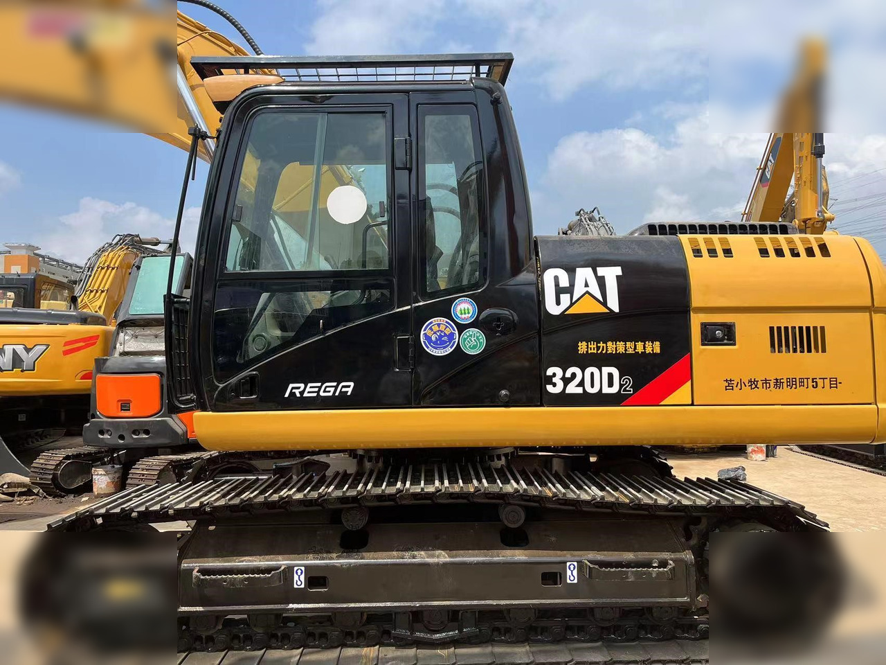CATERPILLAR 320D2 - حفار زاحف: صورة 3 CATERPILLAR 320D2 - حفار زاحف: صورة 3