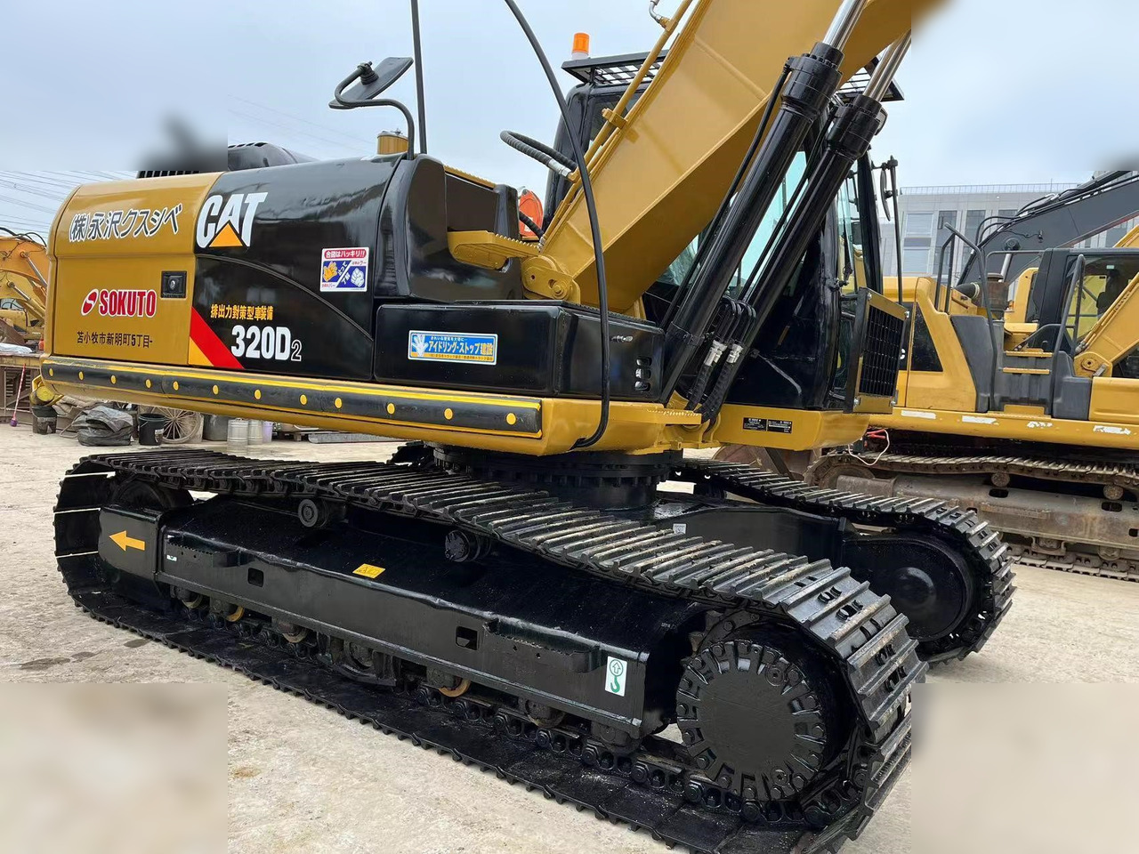 CATERPILLAR 320D2 - حفار زاحف: صورة 5 CATERPILLAR 320D2 - حفار زاحف: صورة 5