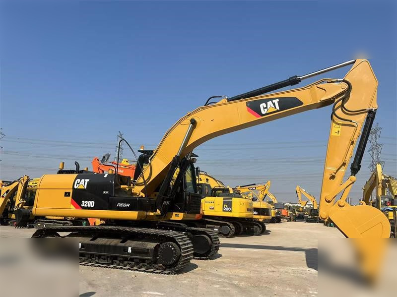 CATERPILLAR 320D - حفار زاحف: صورة 2 CATERPILLAR 320D - حفار زاحف: صورة 2