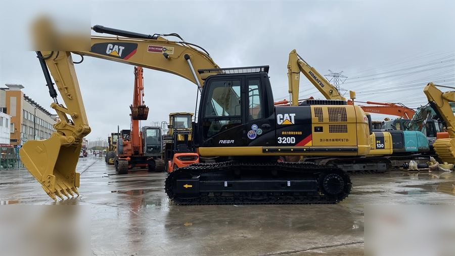 CATERPILLAR 320D - حفار زاحف: صورة 1 CATERPILLAR 320D - حفار زاحف: صورة 1