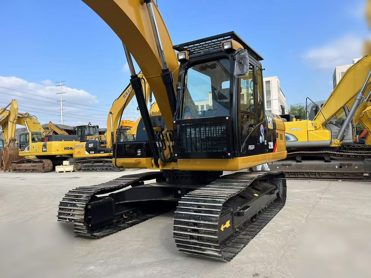 CATERPILLAR 320D - حفار زاحف: صورة 5 CATERPILLAR 320D - حفار زاحف: صورة 5