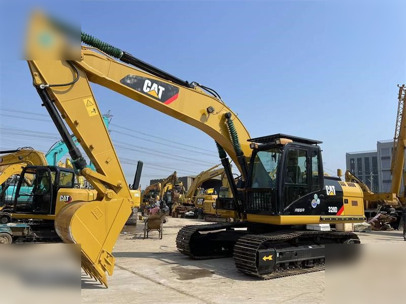 CATERPILLAR 320D - حفار زاحف: صورة 4 CATERPILLAR 320D - حفار زاحف: صورة 4