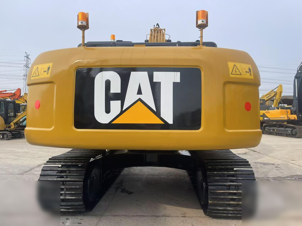 CATERPILLAR 320D - حفار زاحف: صورة 4 CATERPILLAR 320D - حفار زاحف: صورة 4