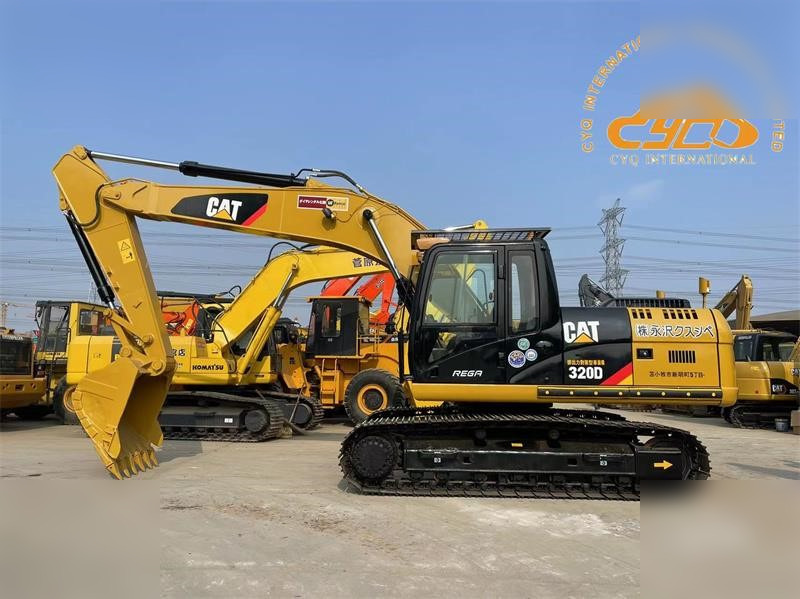 CATERPILLAR 320D - حفار زاحف: صورة 1 CATERPILLAR 320D - حفار زاحف: صورة 1