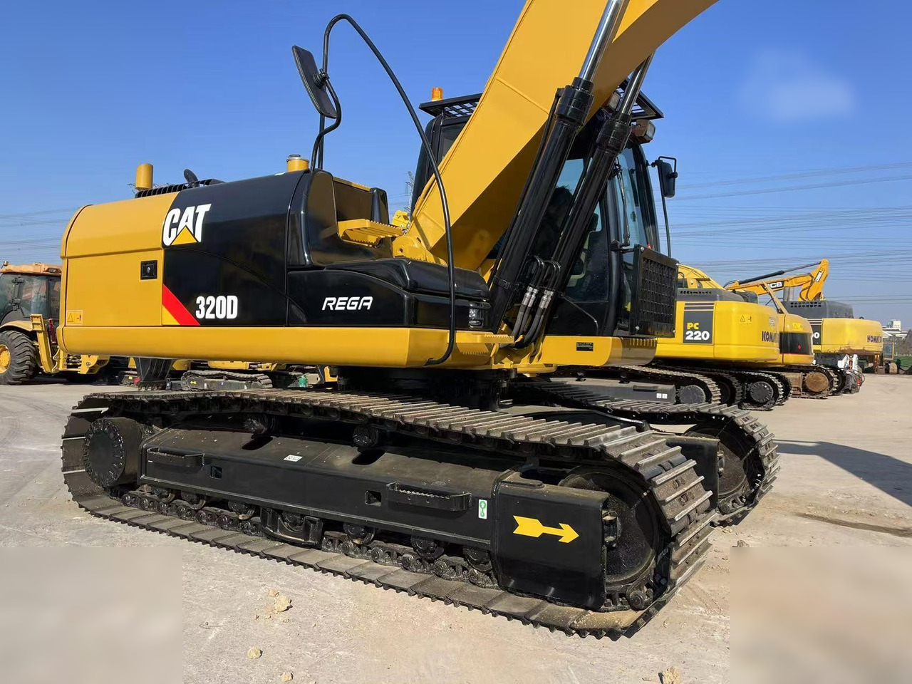 CATERPILLAR 320D - حفار زاحف: صورة 4 CATERPILLAR 320D - حفار زاحف: صورة 4