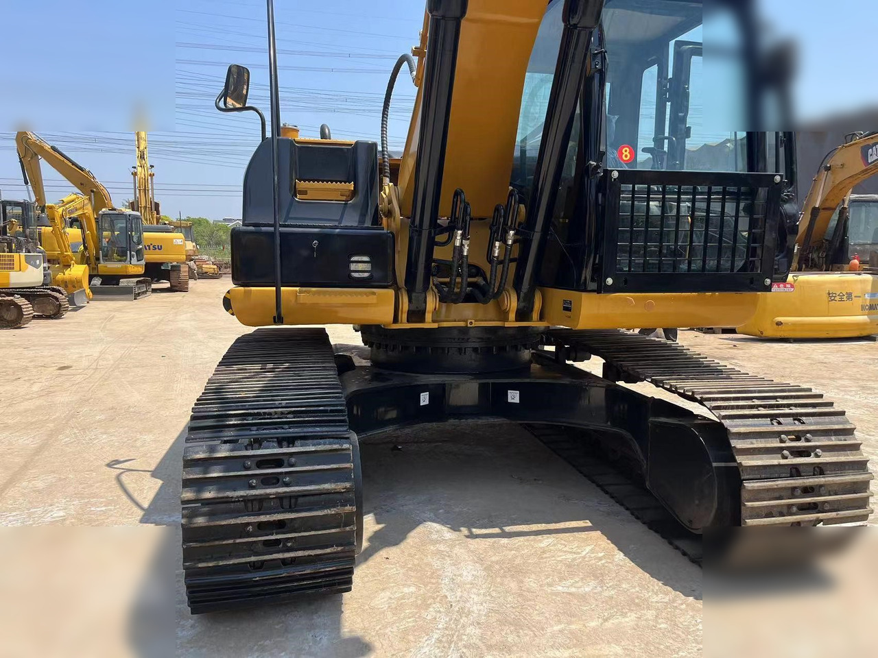 CATERPILLAR 320D - حفار زاحف: صورة 4 CATERPILLAR 320D - حفار زاحف: صورة 4