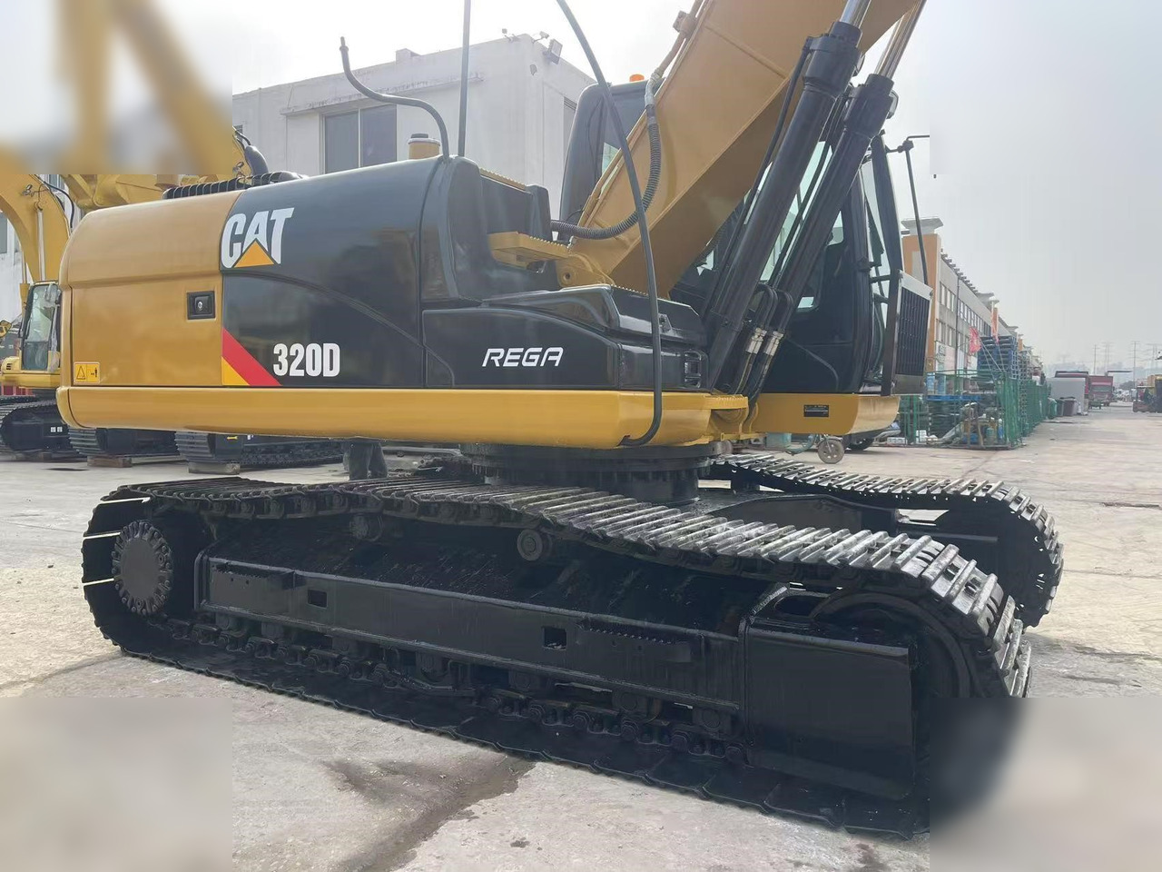 CATERPILLAR 320D - حفار زاحف: صورة 5 CATERPILLAR 320D - حفار زاحف: صورة 5