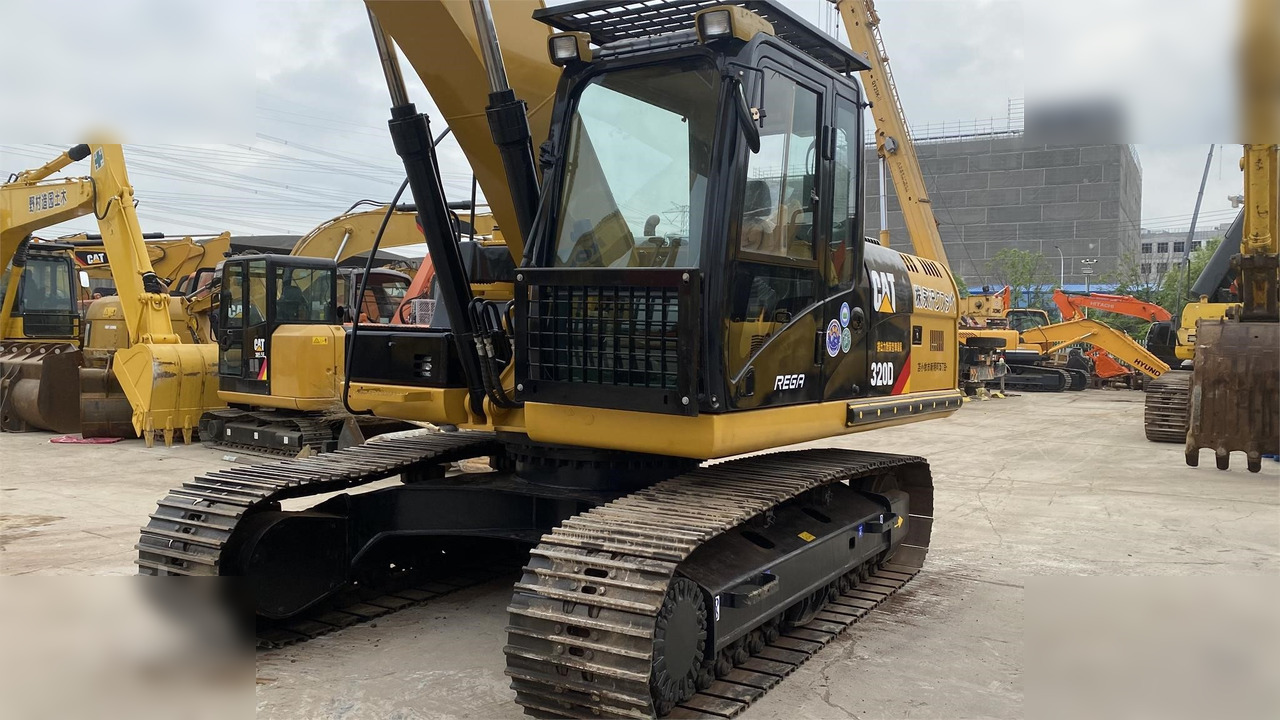 CATERPILLAR 320D - حفار زاحف: صورة 5 CATERPILLAR 320D - حفار زاحف: صورة 5