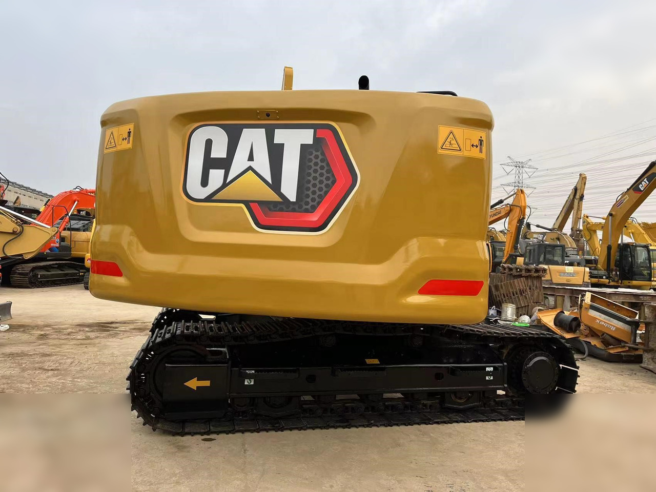 CATERPILLAR 320GC - حفار زاحف: صورة 4 CATERPILLAR 320GC - حفار زاحف: صورة 4