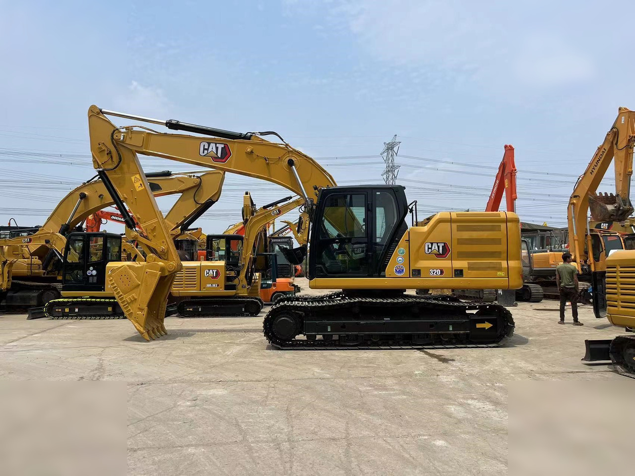 CATERPILLAR 320 - حفار زاحف: صورة 1 CATERPILLAR 320 - حفار زاحف: صورة 1