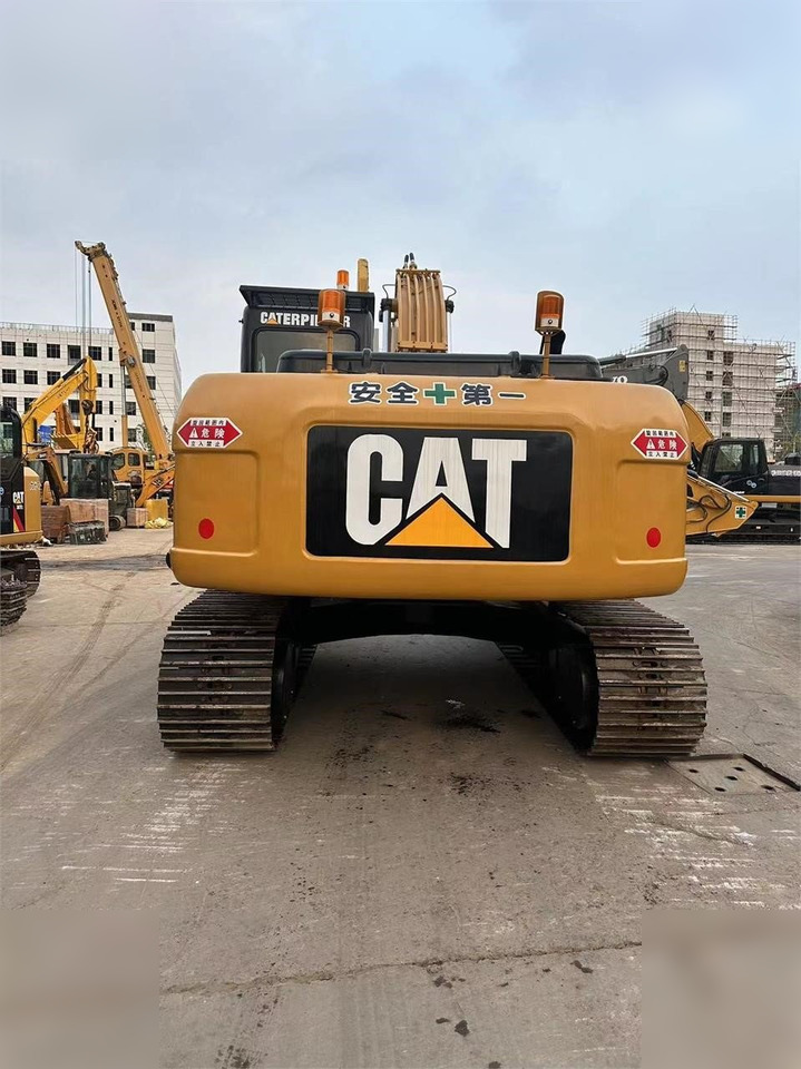 CATERPILLAR 323DL - حفار زاحف: صورة 4 CATERPILLAR 323DL - حفار زاحف: صورة 4