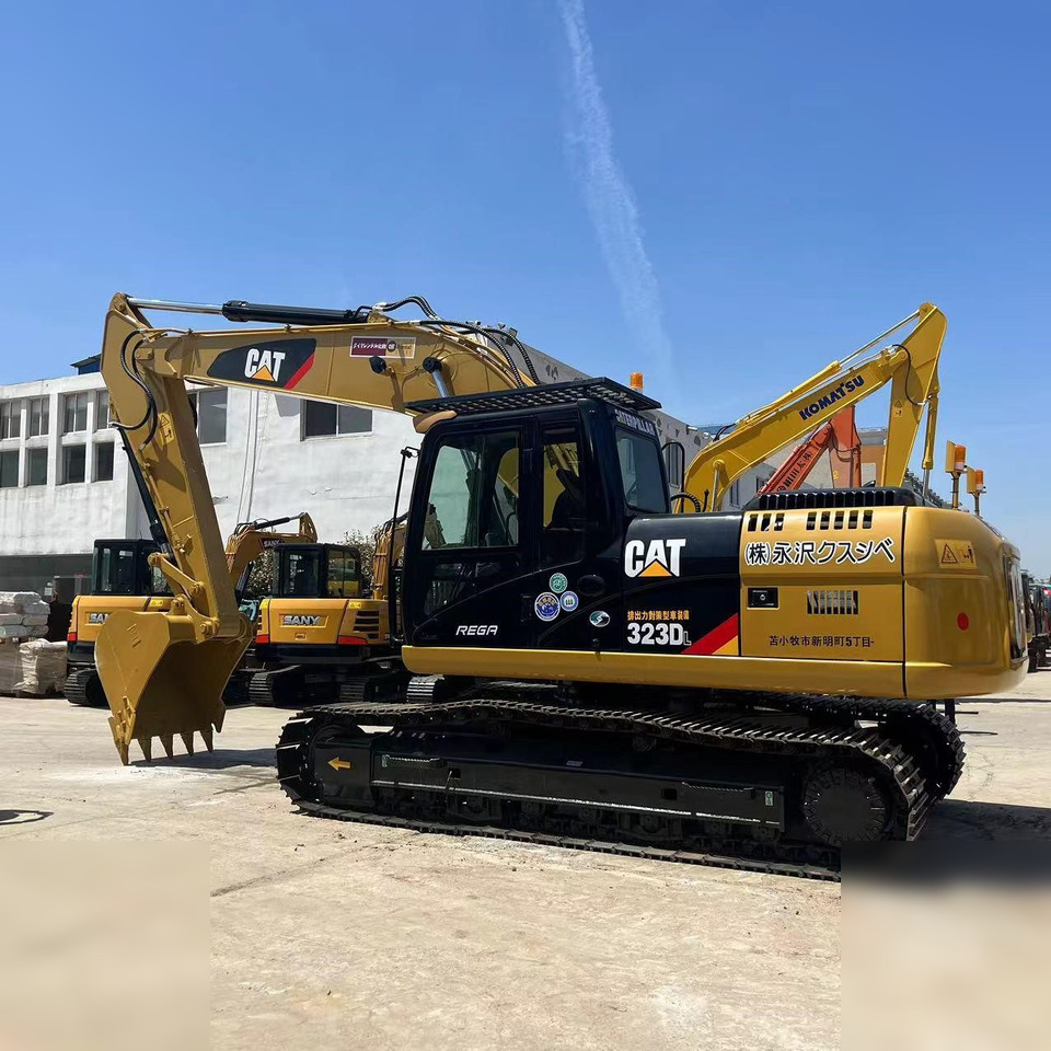 CATERPILLAR 323DL - حفار زاحف: صورة 2 CATERPILLAR 323DL - حفار زاحف: صورة 2
