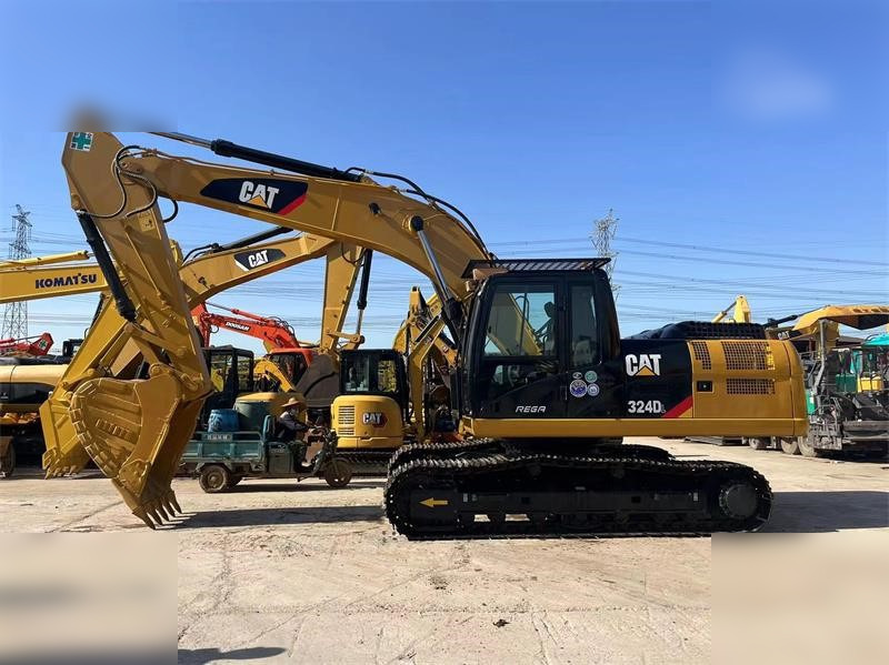CATERPILLAR 324DL - حفار زاحف: صورة 1 CATERPILLAR 324DL - حفار زاحف: صورة 1