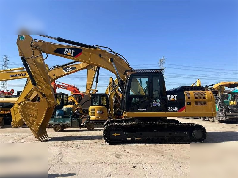 CATERPILLAR 324DL - حفار زاحف: صورة 1 CATERPILLAR 324DL - حفار زاحف: صورة 1