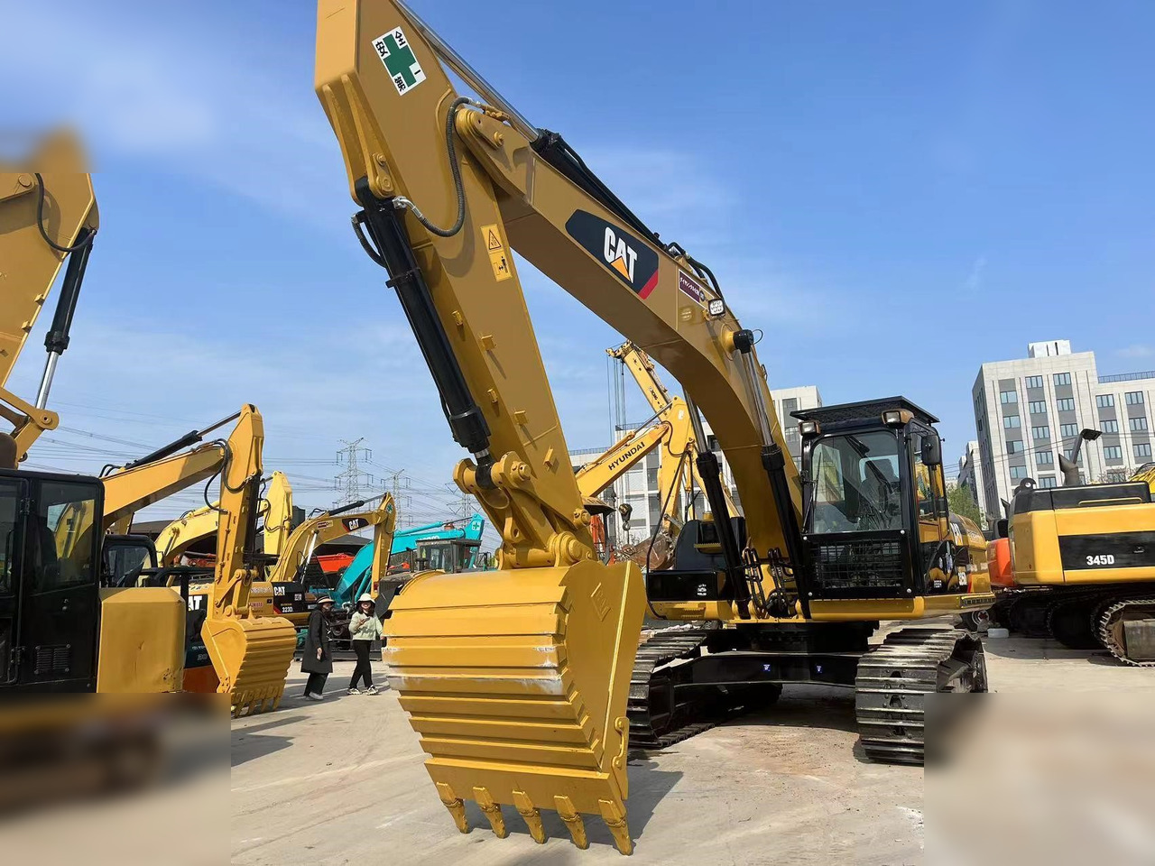 CATERPILLAR 325DL - حفار زاحف: صورة 5 CATERPILLAR 325DL - حفار زاحف: صورة 5