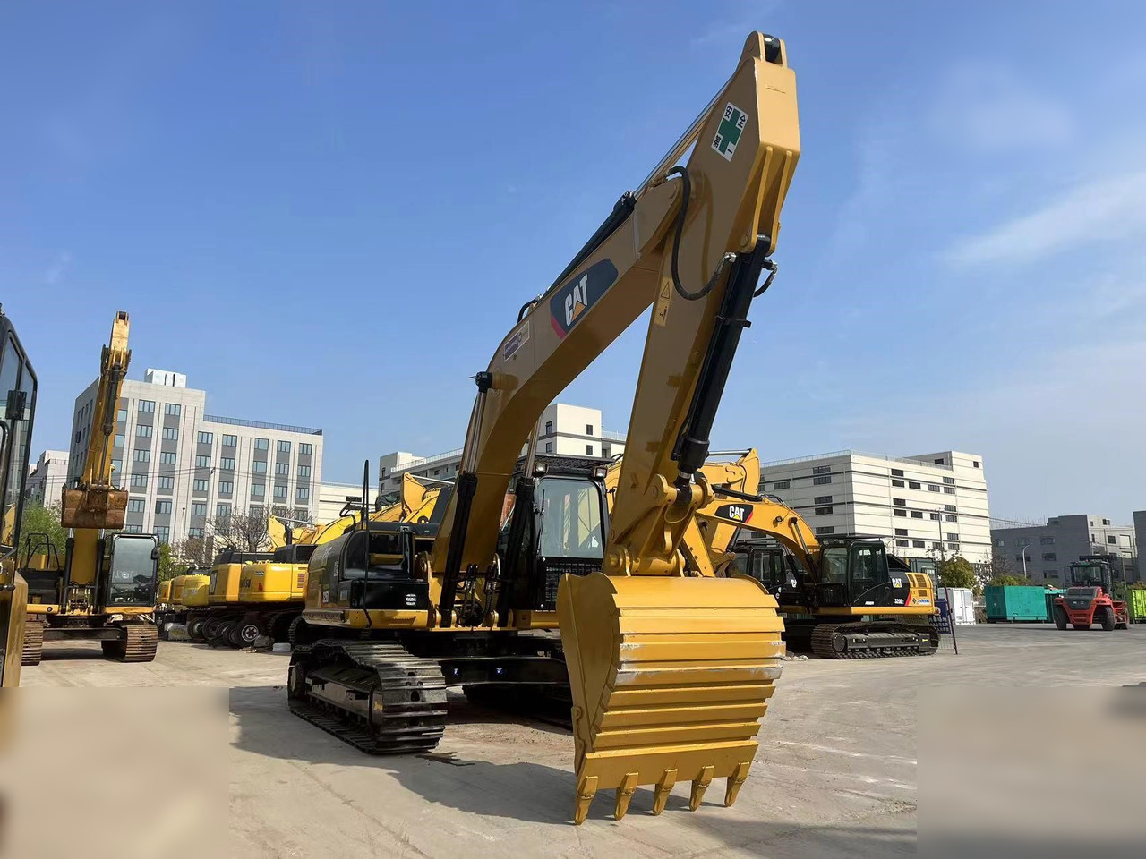 CATERPILLAR 325DL - حفار زاحف: صورة 3 CATERPILLAR 325DL - حفار زاحف: صورة 3