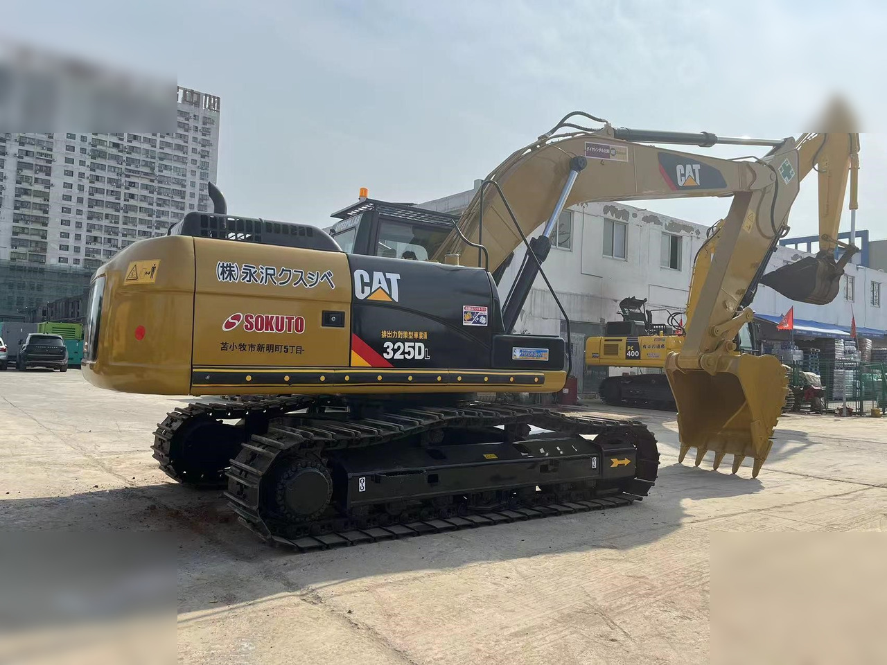 CATERPILLAR 325DL - حفار زاحف: صورة 2 CATERPILLAR 325DL - حفار زاحف: صورة 2