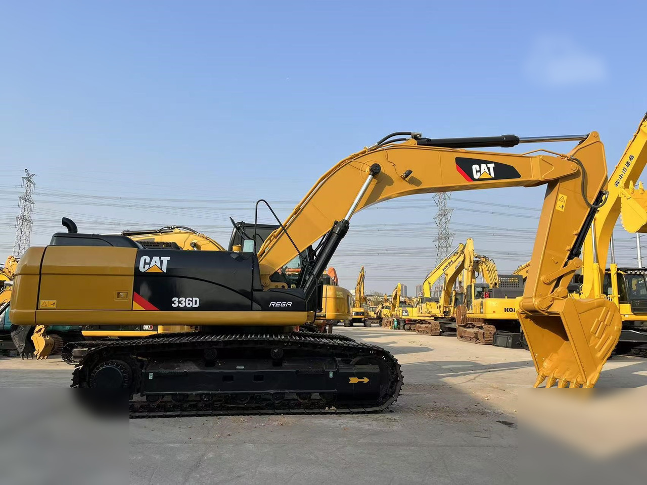 CATERPILLAR 336D - حفار زاحف: صورة 1 CATERPILLAR 336D - حفار زاحف: صورة 1