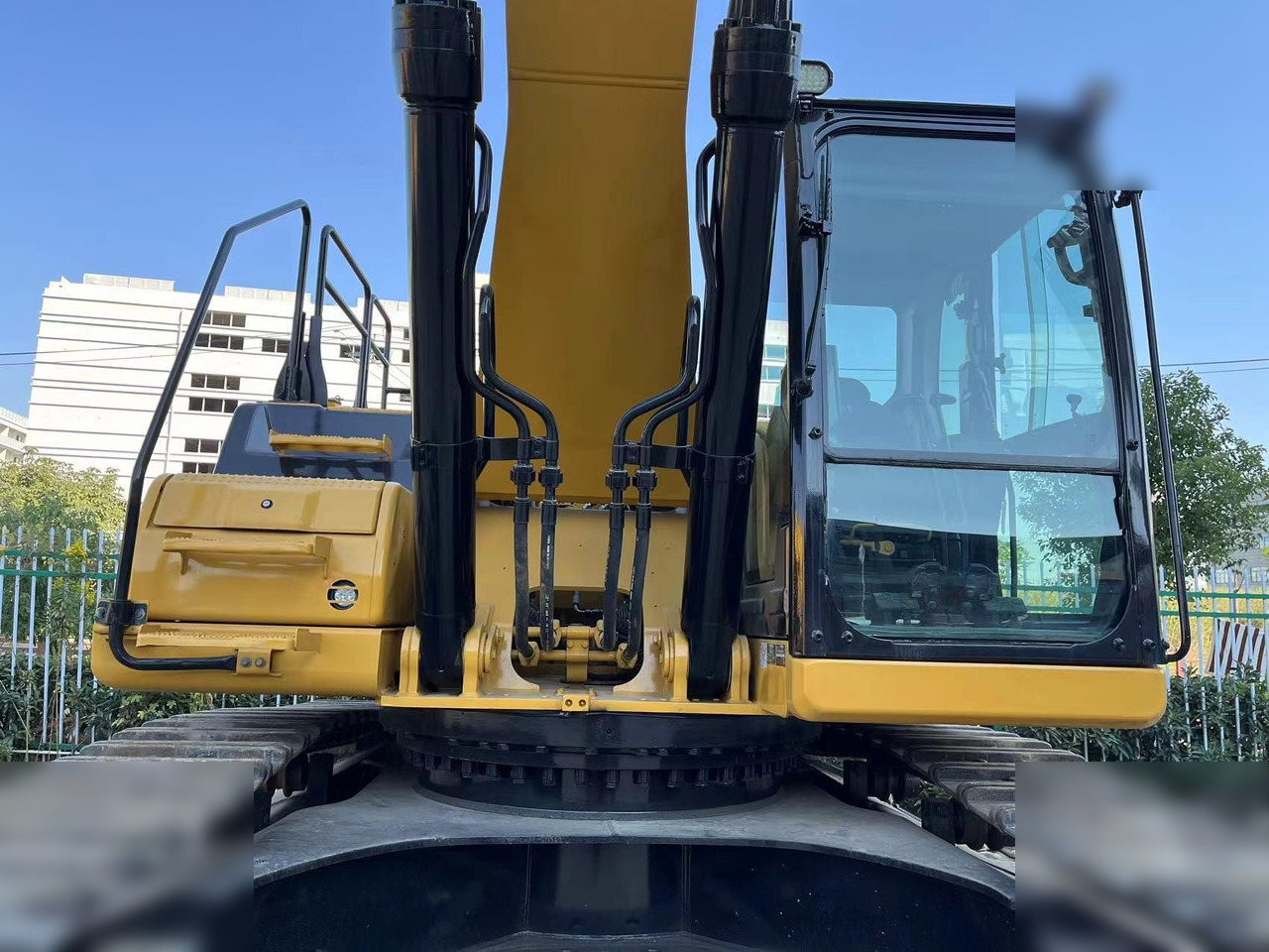 CATERPILLAR 336GC - حفار زاحف: صورة 2 CATERPILLAR 336GC - حفار زاحف: صورة 2