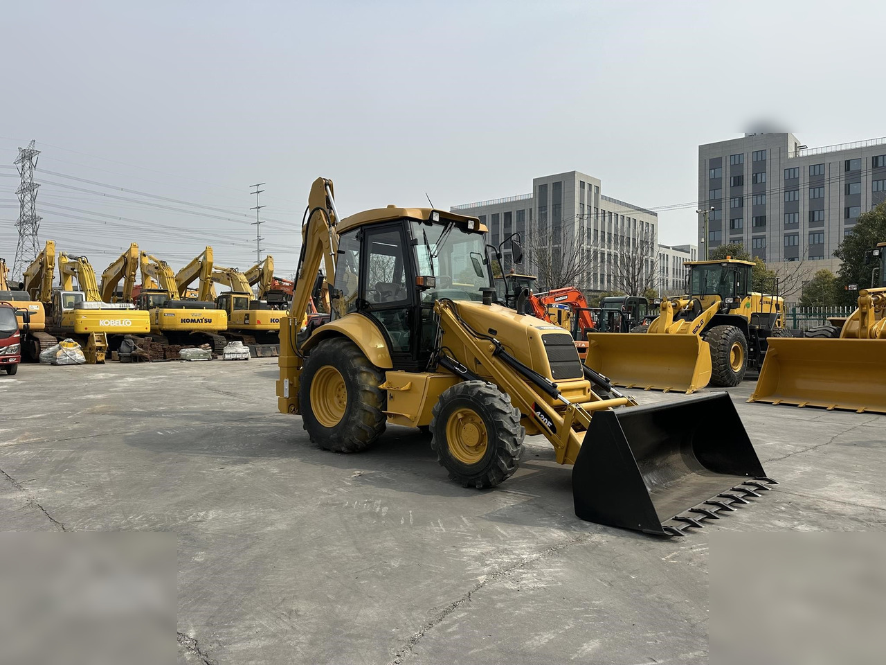 CATERPILLAR 420F - لودر ذو محراث خلفي/ باكهو: صورة 3 CATERPILLAR 420F - لودر ذو محراث خلفي/ باكهو: صورة 3