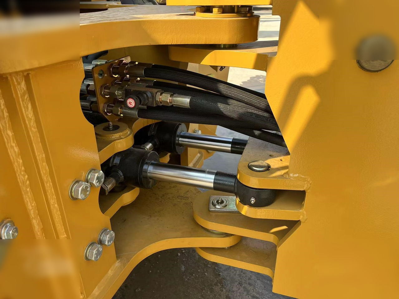 CATERPILLAR 420F - لودر ذو محراث خلفي/ باكهو: صورة 5 CATERPILLAR 420F - لودر ذو محراث خلفي/ باكهو: صورة 5