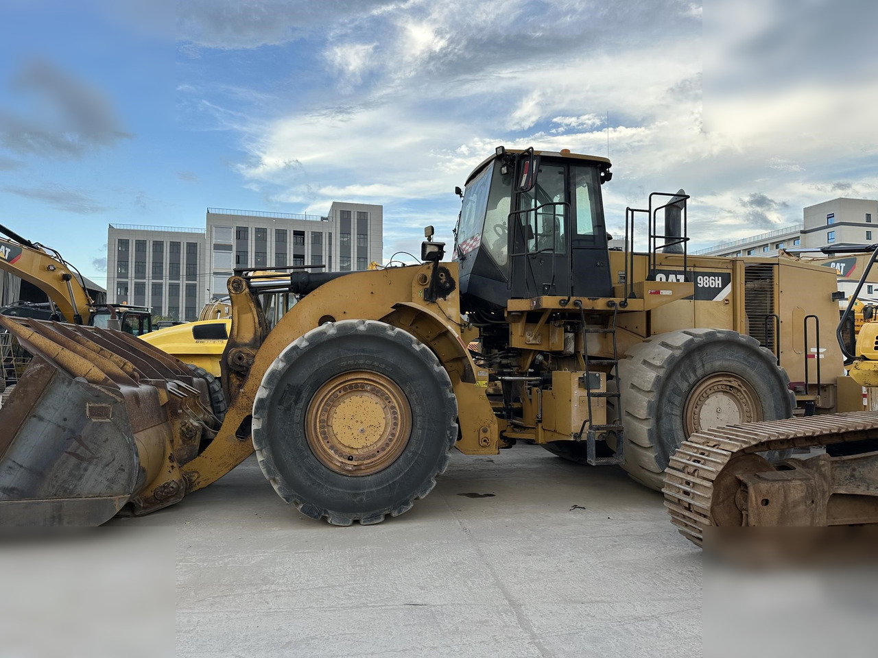 CATERPILLAR 986H - اللودر بعجل: صورة 2 CATERPILLAR 986H - اللودر بعجل: صورة 2