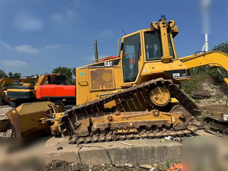 CATERPILLAR D5N - بلدوزر: صورة 5 CATERPILLAR D5N - بلدوزر: صورة 5