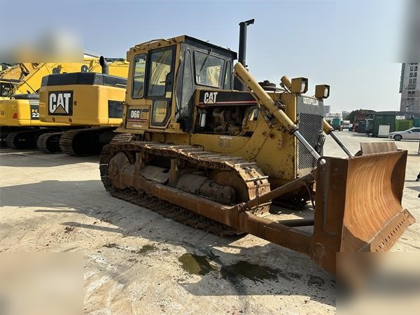 CATERPILLAR D6G - بلدوزر: صورة 2 CATERPILLAR D6G - بلدوزر: صورة 2