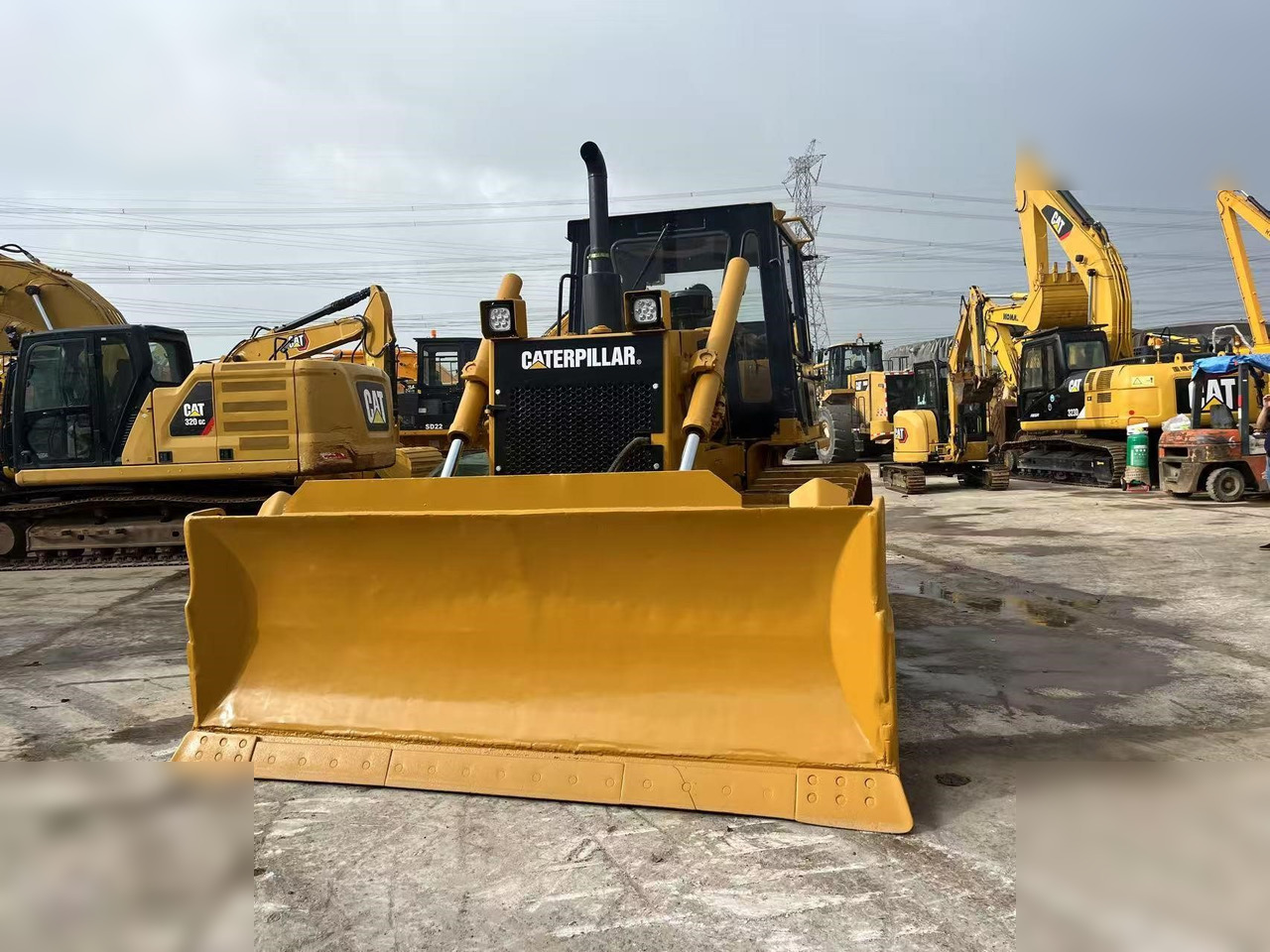 CATERPILLAR D6G - بلدوزر: صورة 2 CATERPILLAR D6G - بلدوزر: صورة 2