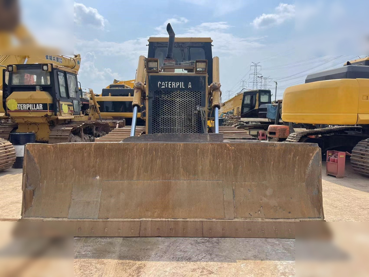 CATERPILLAR D6G - بلدوزر: صورة 4 CATERPILLAR D6G - بلدوزر: صورة 4