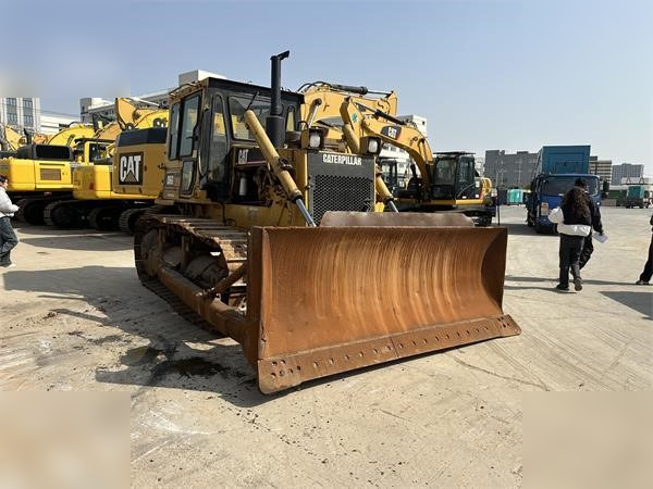 CATERPILLAR D6G - بلدوزر: صورة 4 CATERPILLAR D6G - بلدوزر: صورة 4