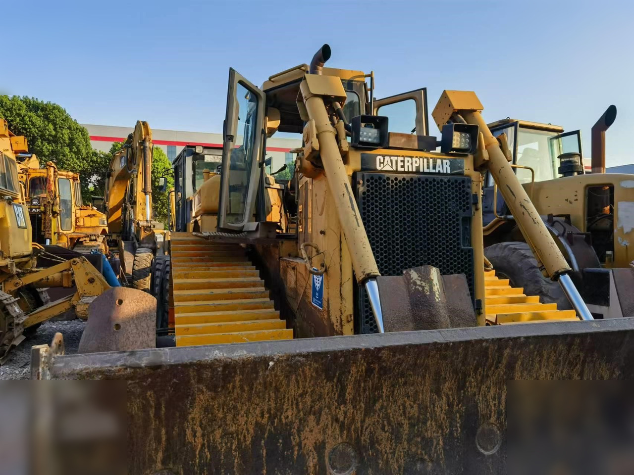 CATERPILLAR D6R LGP - بلدوزر: صورة 4 CATERPILLAR D6R LGP - بلدوزر: صورة 4