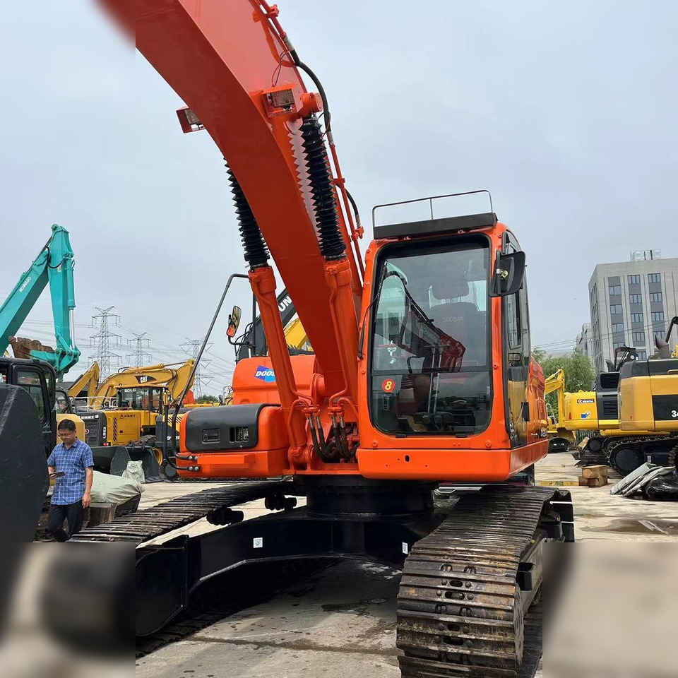 حفار زاحف DOOSAN DX225 LCA: صورة 9