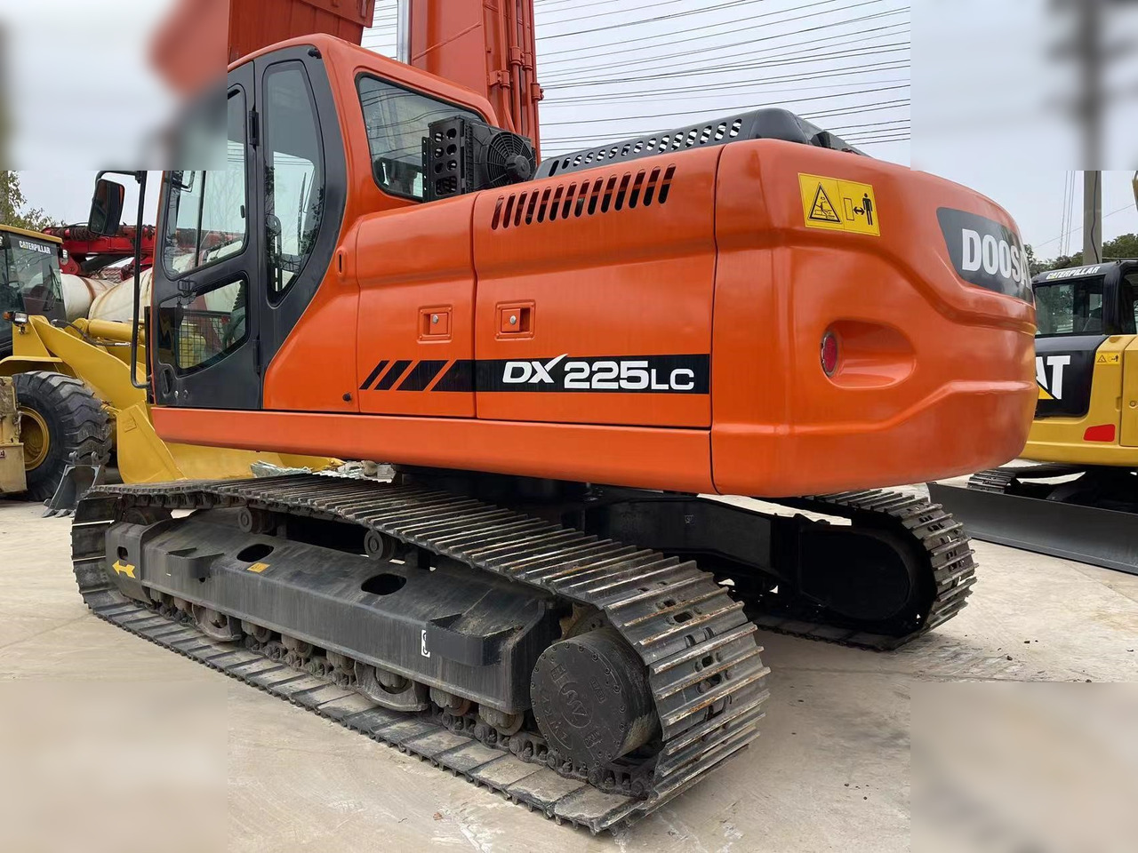 DOOSAN DX225 LC - حفار زاحف: صورة 4 DOOSAN DX225 LC - حفار زاحف: صورة 4