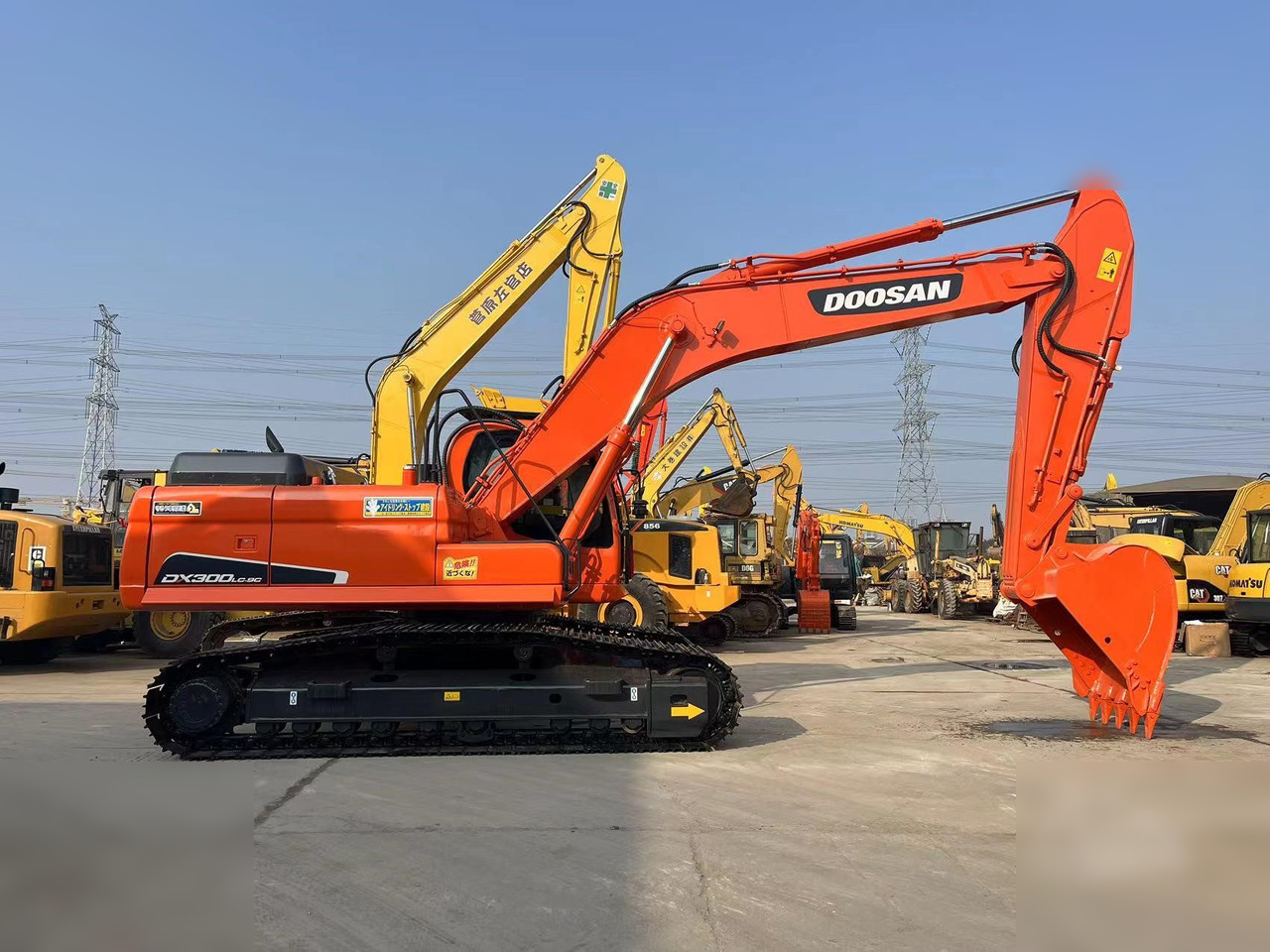 DOOSAN DX300 LC-9C - حفار زاحف: صورة 1 DOOSAN DX300 LC-9C - حفار زاحف: صورة 1