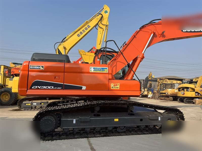 DOOSAN DX300 LC-9C - حفار زاحف: صورة 4 DOOSAN DX300 LC-9C - حفار زاحف: صورة 4