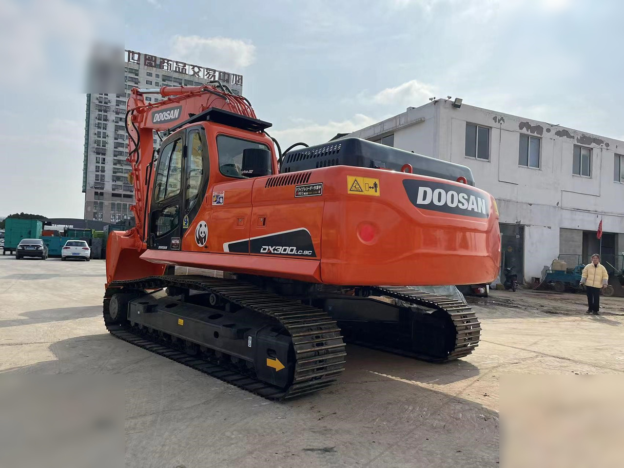 DOOSAN DX300 LC-9C - حفار زاحف: صورة 3 DOOSAN DX300 LC-9C - حفار زاحف: صورة 3