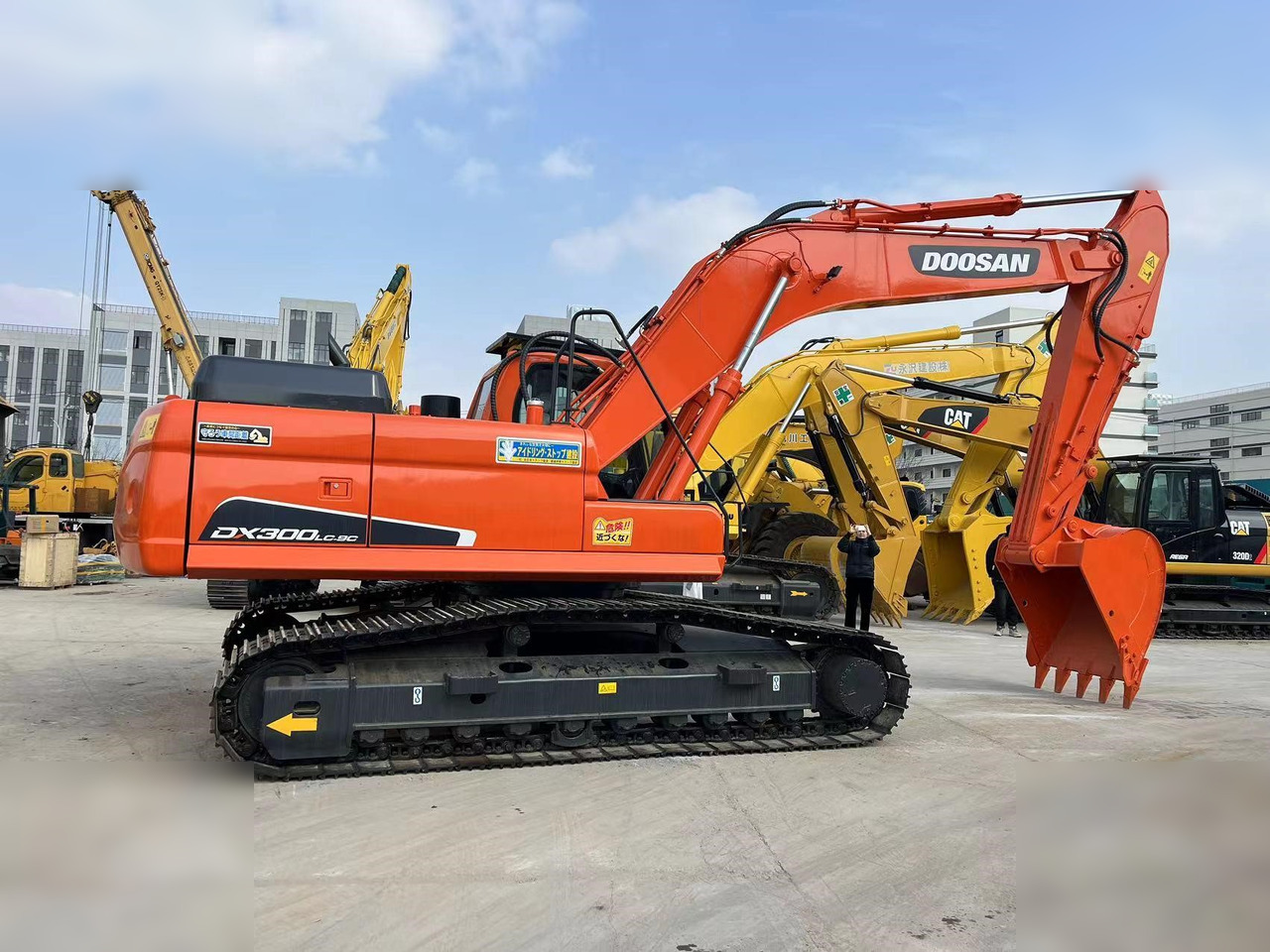 DOOSAN DX300 LC-9C - حفار زاحف: صورة 2 DOOSAN DX300 LC-9C - حفار زاحف: صورة 2