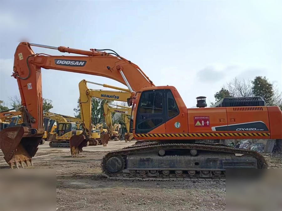 DOOSAN DX420 LC-9C - حفار زاحف: صورة 1 DOOSAN DX420 LC-9C - حفار زاحف: صورة 1