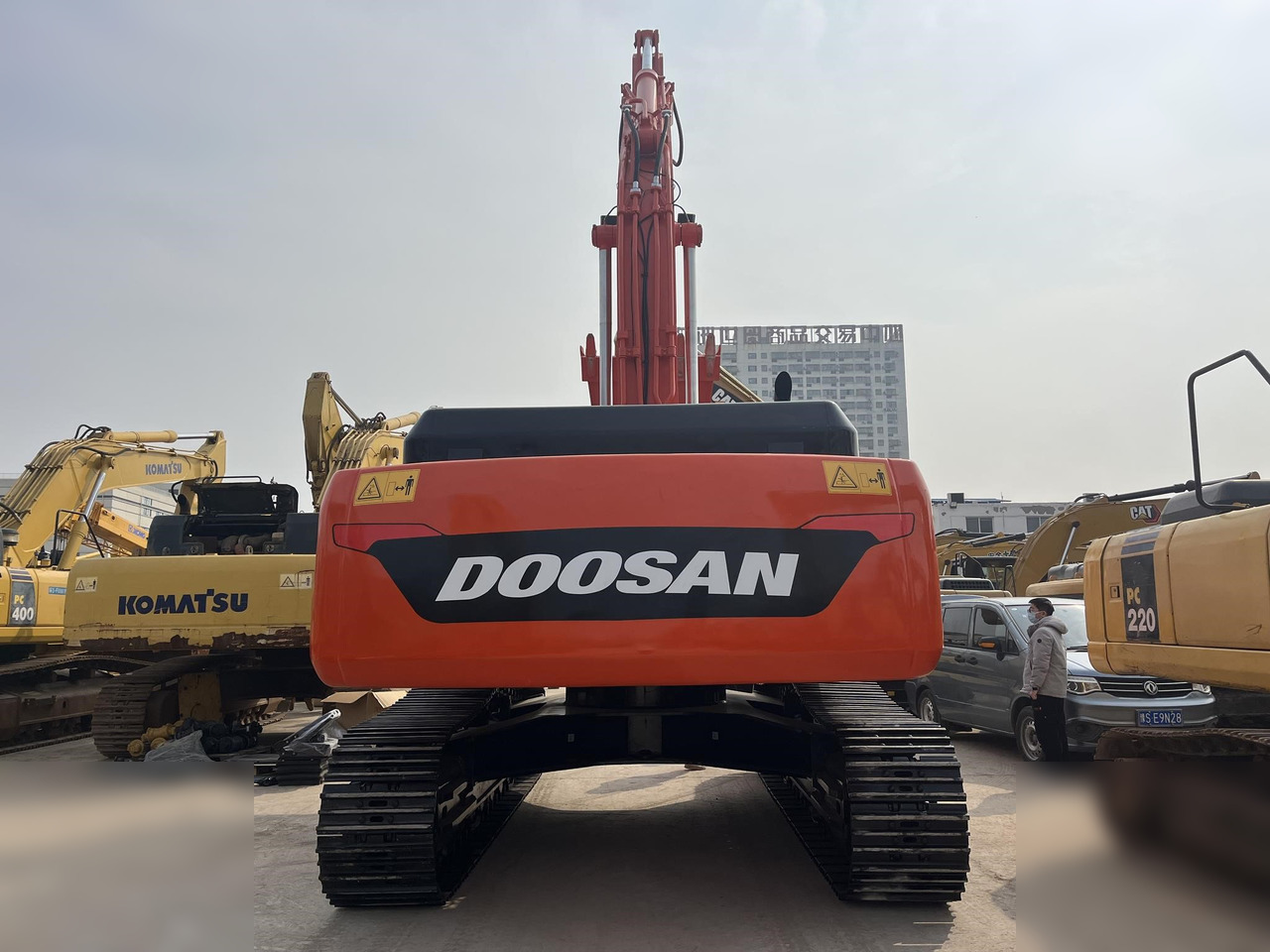 DOOSAN DX420 LC-9C - حفار زاحف: صورة 2 DOOSAN DX420 LC-9C - حفار زاحف: صورة 2