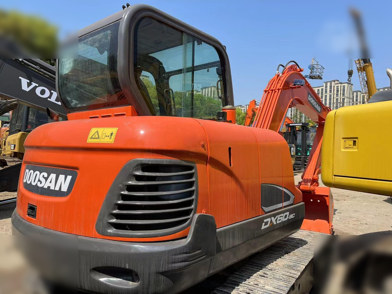 DOOSAN DX60-9C - حفار زاحف: صورة 4 DOOSAN DX60-9C - حفار زاحف: صورة 4