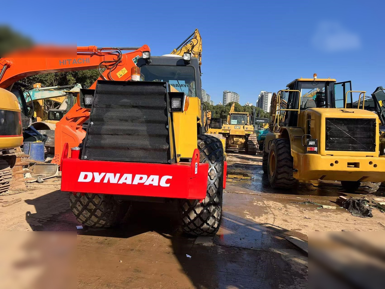 DYNAPAC CA251D - ضاغطة التربة: صورة 4 DYNAPAC CA251D - ضاغطة التربة: صورة 4