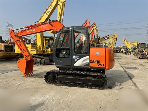 HITACHI ZX70 - حفار زاحف: صورة 2 HITACHI ZX70 - حفار زاحف: صورة 2