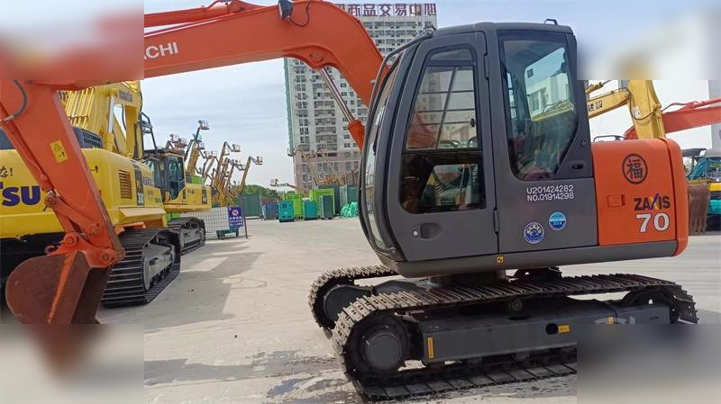 HITACHI ZX70 - حفار زاحف: صورة 3 HITACHI ZX70 - حفار زاحف: صورة 3