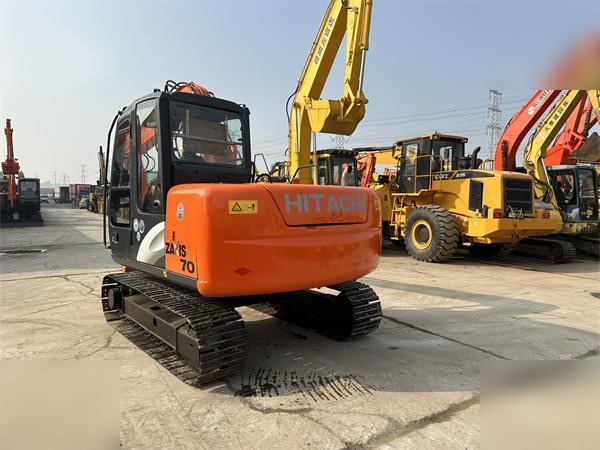 HITACHI ZX70 - حفار زاحف: صورة 2 HITACHI ZX70 - حفار زاحف: صورة 2
