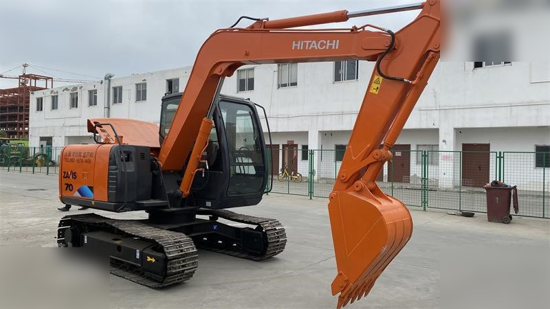 HITACHI ZX70 - حفار زاحف: صورة 2 HITACHI ZX70 - حفار زاحف: صورة 2