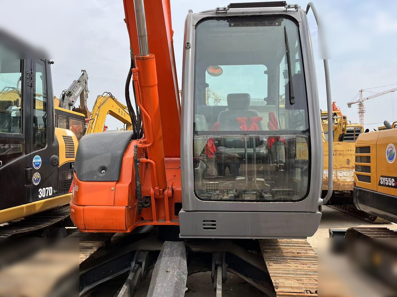 HITACHI ZX75US - حفار زاحف: صورة 5 HITACHI ZX75US - حفار زاحف: صورة 5